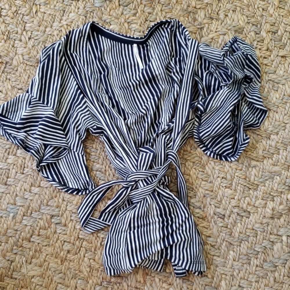 Free People Wrap top, size small